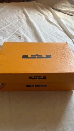 LeBron witness VII size 5y