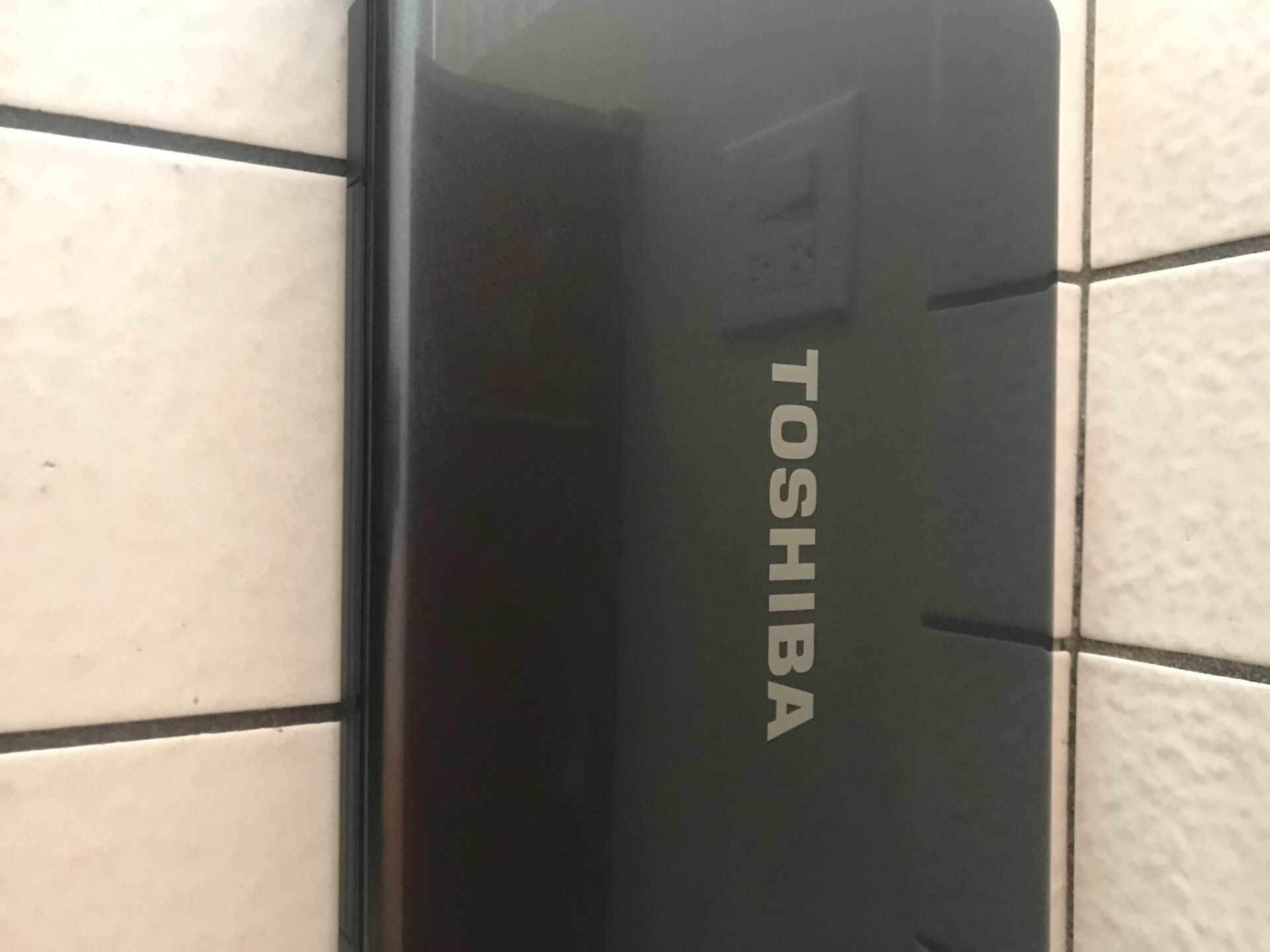 Toshiba Laptop (Not Working)