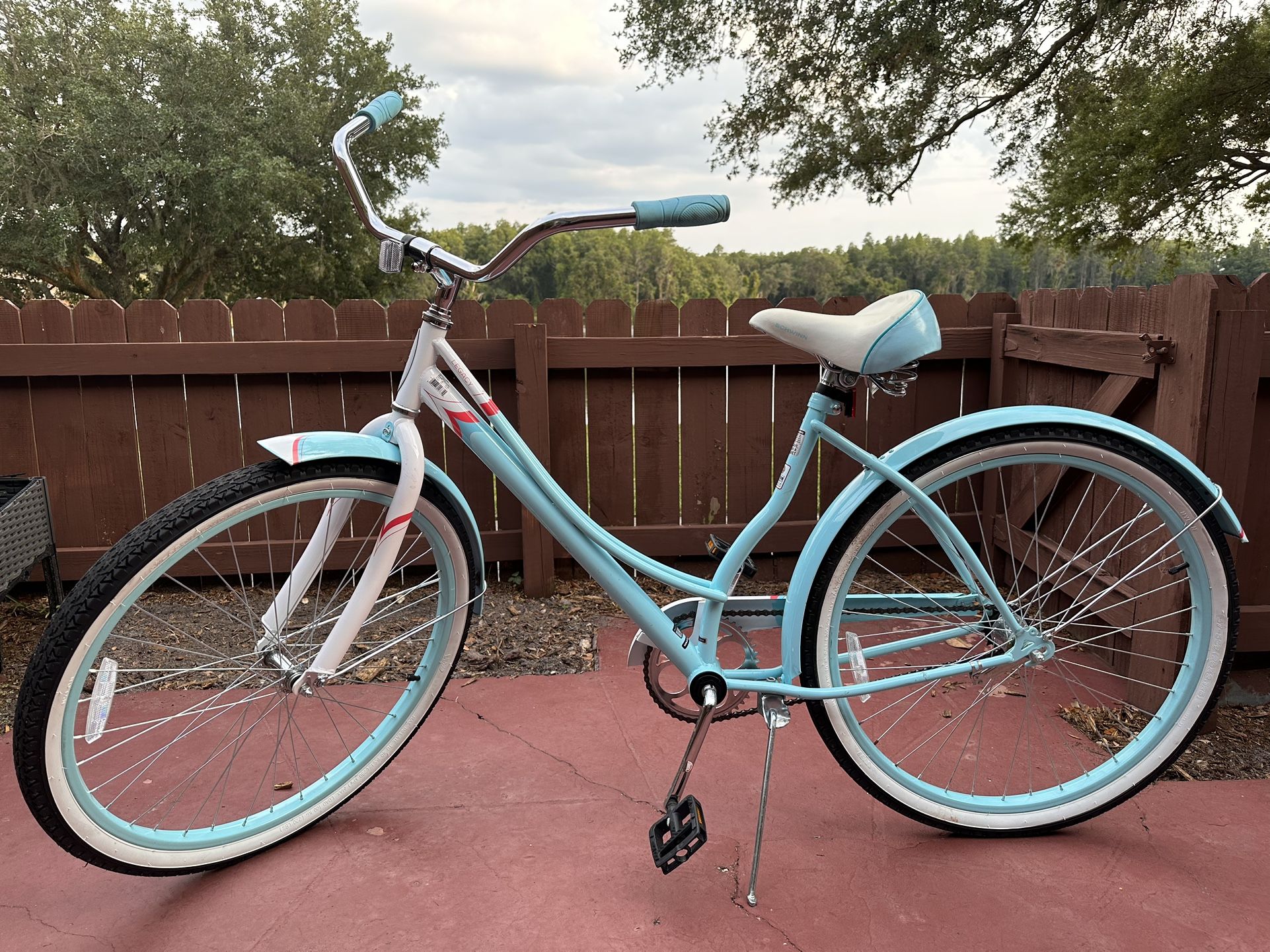 Schwinn women's legacy cheap 26 cruiser bike