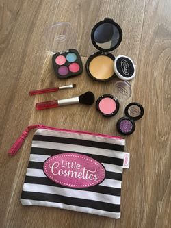 Little cosmetics pretend makeup kit