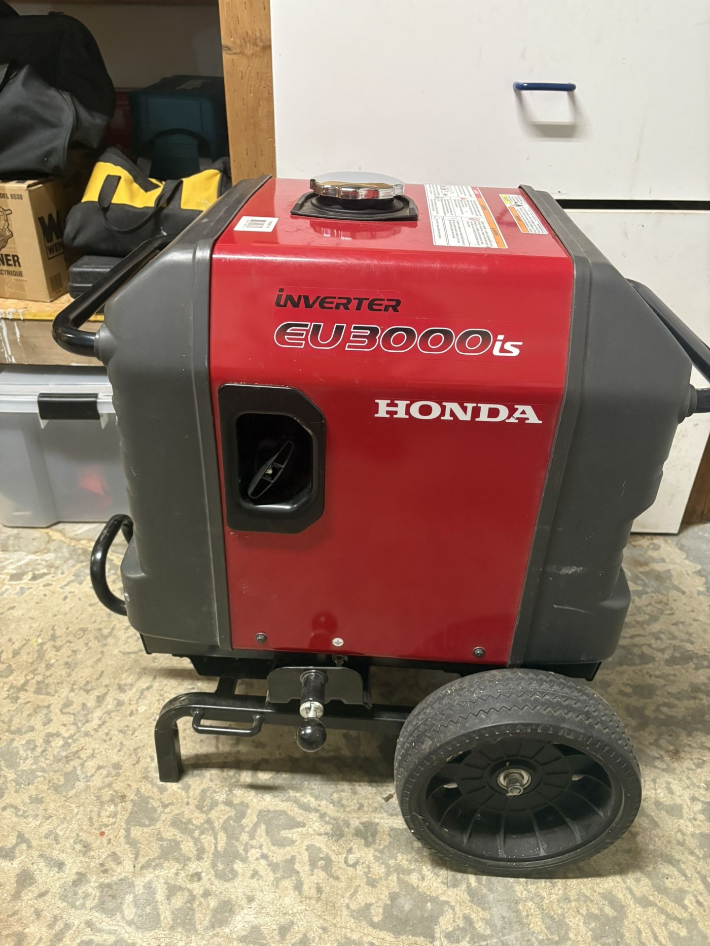 Honda EU300Ois Inverter Generator