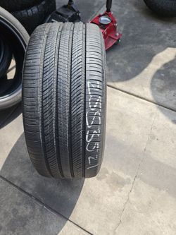 One 255/35/21 Hankook ION Evo AS
