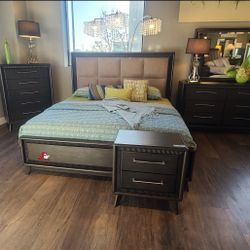 Brand New! 7pc Queen/king Bedroom Set😍/ Take it home with only $39Down/ Hablamos Español Y Ofrecemos Financiamiento 🙋🏻‍♂️ 
