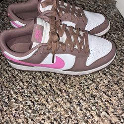 Nike Dunk 8.5 Men 10 Women Wore Twice! 