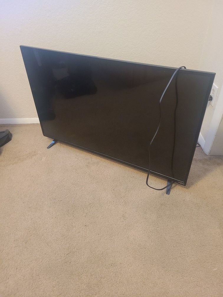 Vizio Model E43-C2 Color/black 43"