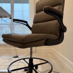 Office Chair – Excellent Condition