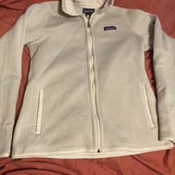 Woman’s Patagonia Jacket Size Medium. 