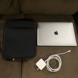 MacBook Air 2020 M1 256GB Space Gray 13.3-inch Excelent condition