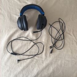 Razer Kraken Gaming Headset: Lightweight Aluminum Frame - Retractable Noise Isolating Microphone - for PC, PS4, PS5, Switch, Xbox One, Xbox Series X &