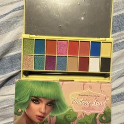 Fantasy Land Eyeshadow Palette 🎨 Brand New 