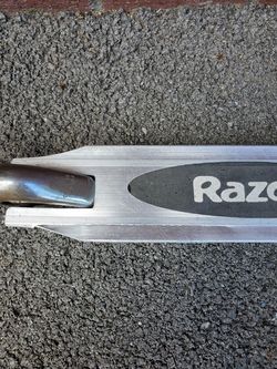 Razor scooter