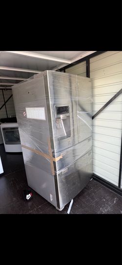 Samsung Stainless Refrigerator