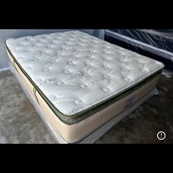 Queen organic elite superior hybrid cool gel memory Foamm pillow top 14inch Matres!