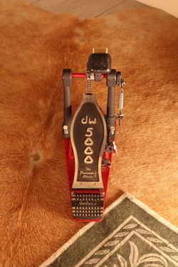 DW 5000 Series Single Kick Pedal - Great Condition