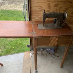 Vintage Sewing Machine 