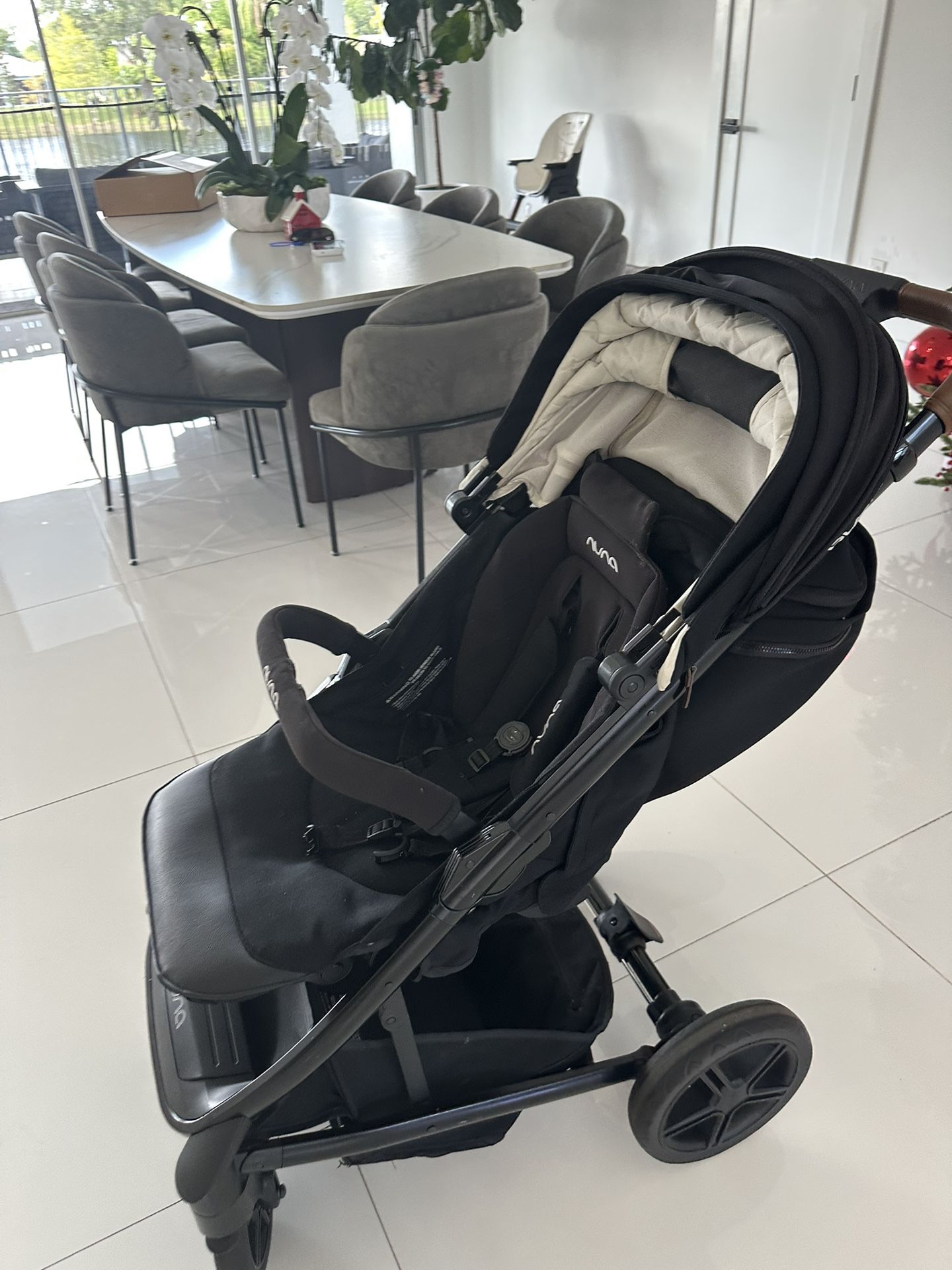 Nuna Tavo Stroller