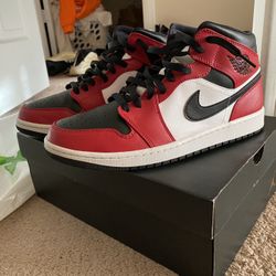 Jordan 1 Black Toe