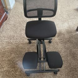 Ergonomic Kneeling Chair