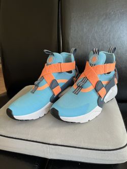 Nike Huarache City blue and orange straps run 7Y