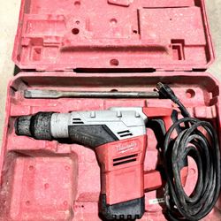 Milwaukee Chipping Hammer/ Rotary Hammer 