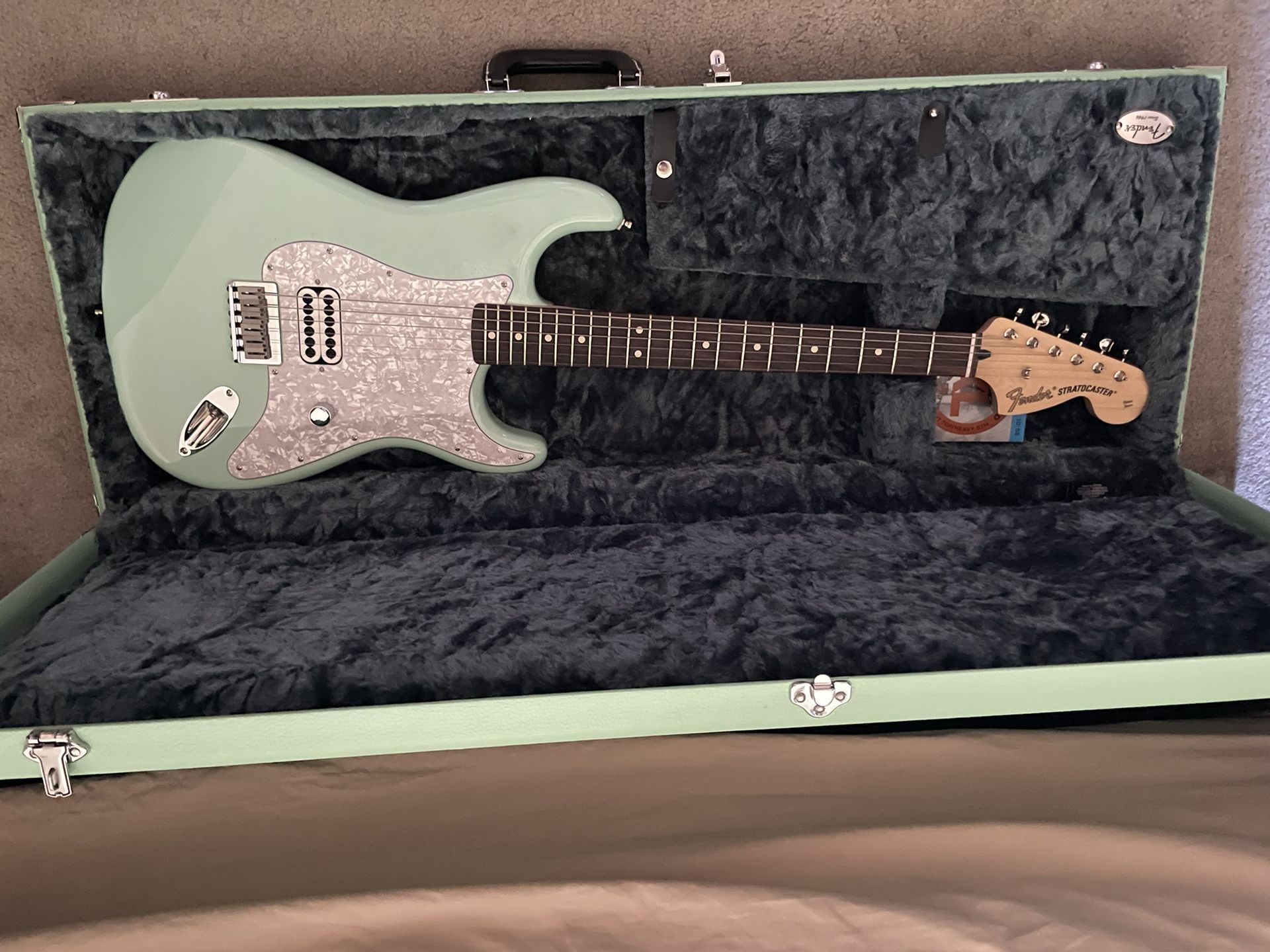 2023 Fender Tom Delonge Strat With Case