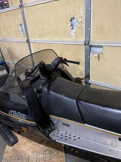 Skidoo snowmobile