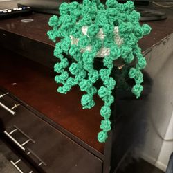 Crochet Succulent String Of Pearls With Pot