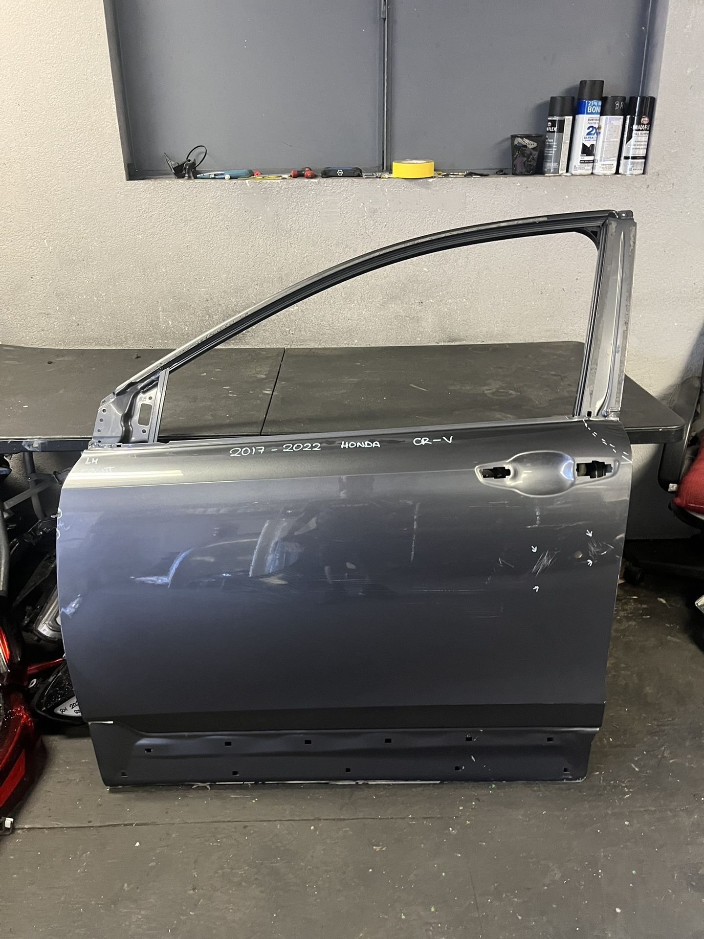 2017-2018-2019-2020-2021-2022 HONDA CR-V LEFT FRONT DOOR OEM USED