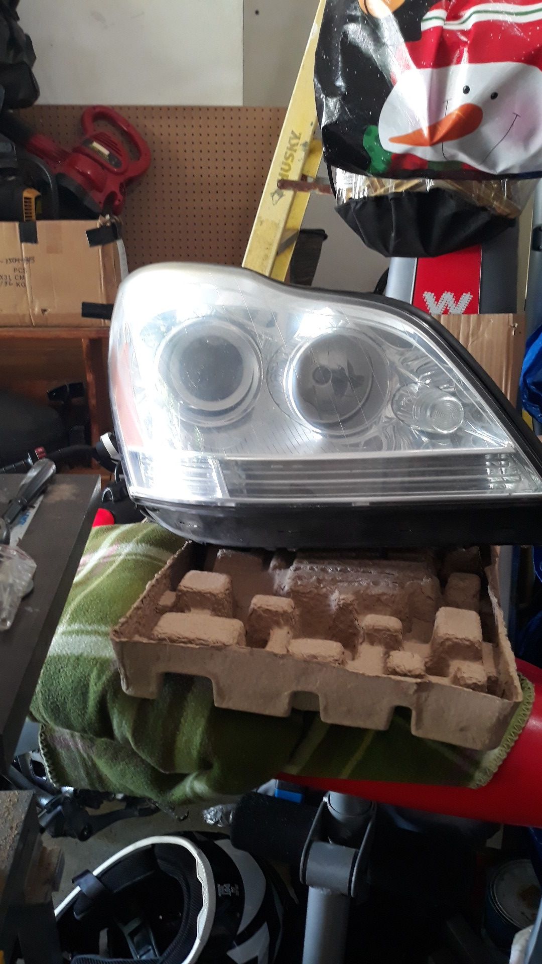 Mercedes gl350,450,550 headlight