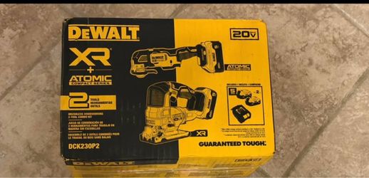 DeWALT 2 Tool combo atomic multitool and XR jigsaw