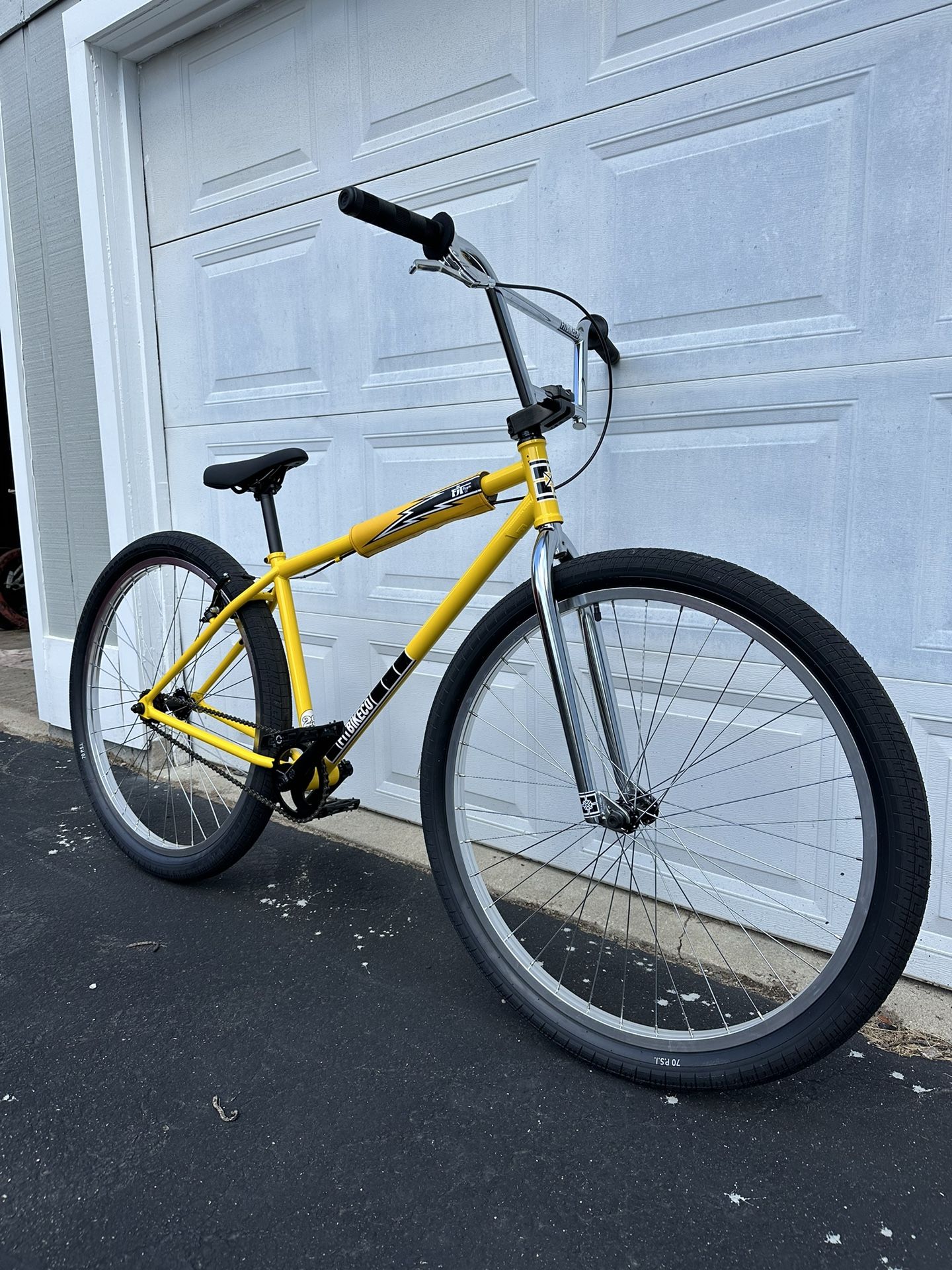 Fit CR 29 BMX Cruiser Bike
