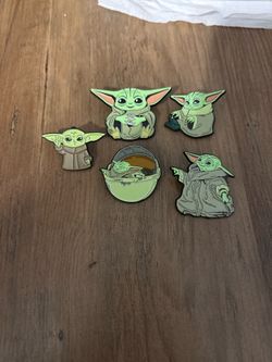 Grogu/Baby Yoda enamel pins