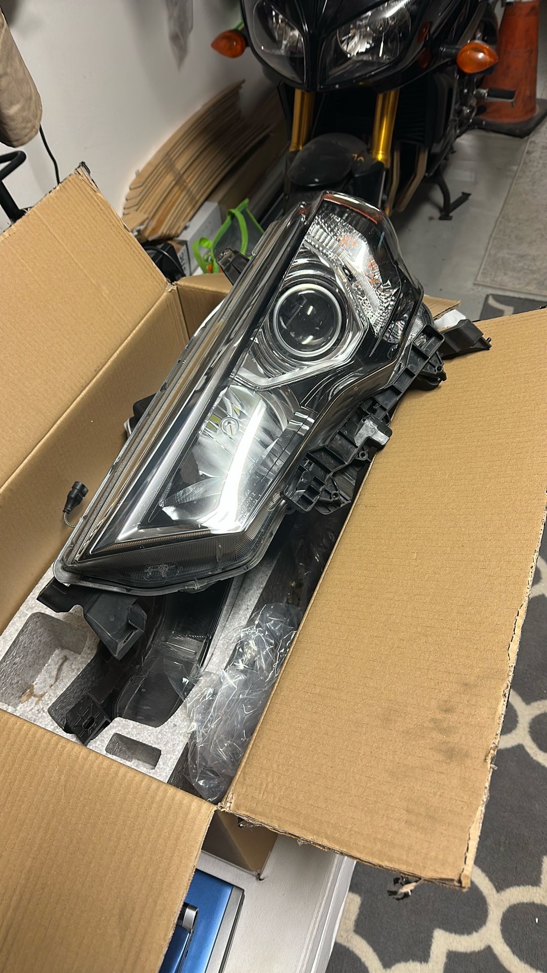2020 Toyota Front Headlights