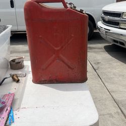 Vintage USMC 5 Gallon Red Painted Fuel Gas Can DOT-5L Military 20-5-79 