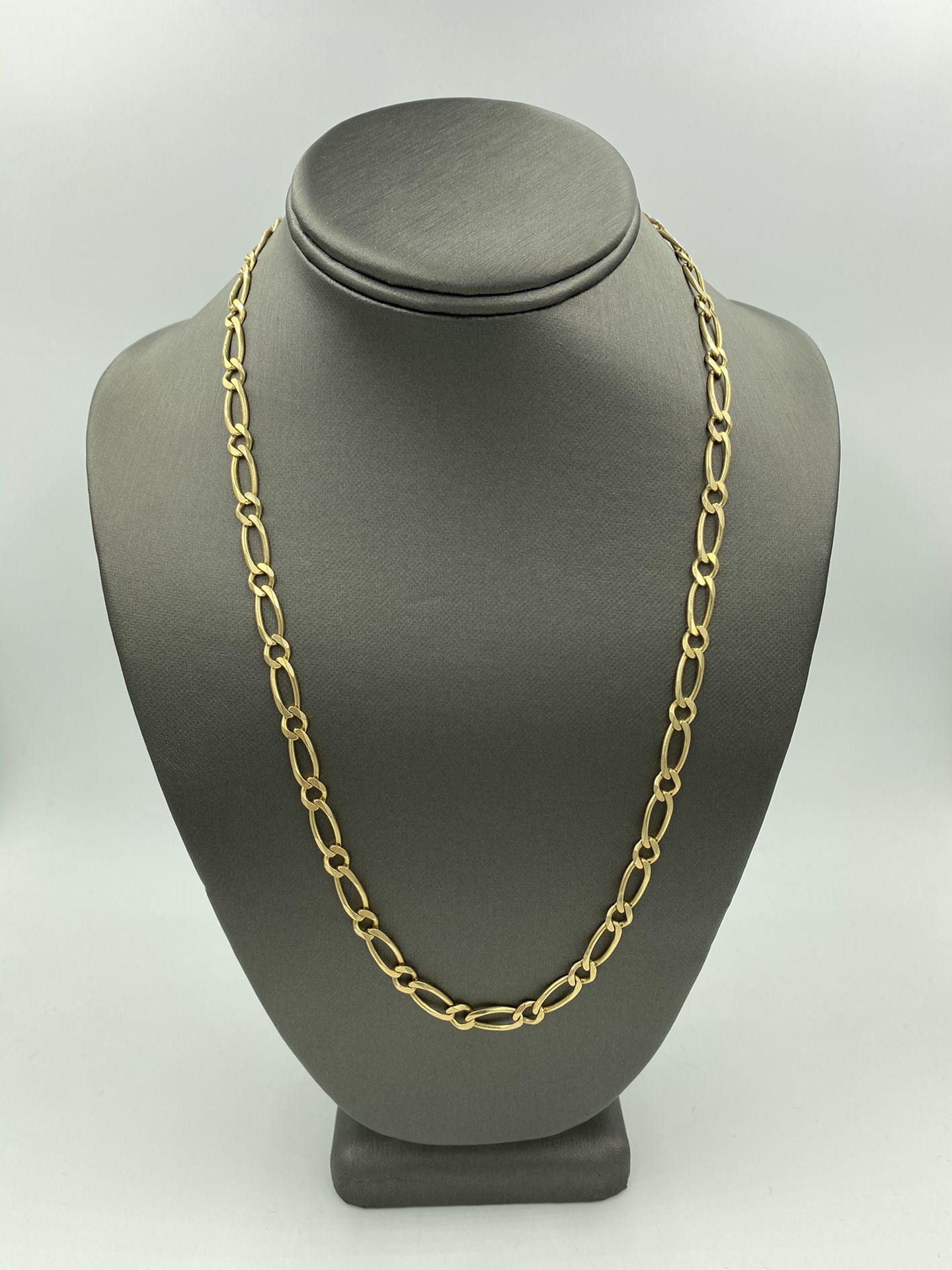 14KT YELLOW GOLD “UNIQUE” FIGARO LINK CHAIN 22”