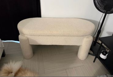 Chest / Bench cream colored Berber