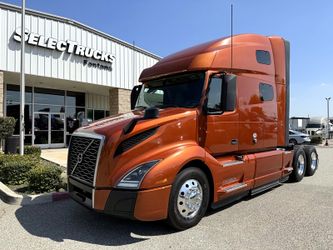 🔥 2022 VOLVO VNL760 450HP ✅ DOUBLE BUNK - FRIDGE - 10K HRS - 351K MILES