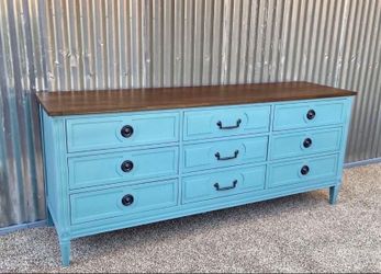 Gorgeous High-Quality Solid Wood Dresser Credenza TV stand