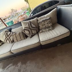 Couch / Sofa 