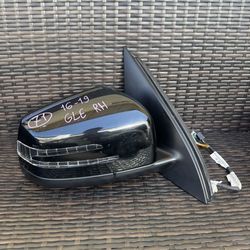 2016 2017 2018 2019 Mercedes-Benz GLE350 Right Passenger Side Door Mirror OEM