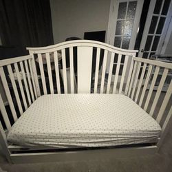 Graco 5 in 1 Convertible Crib To Toddler Bed + Mattress