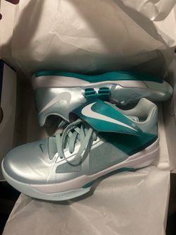kd’s 7 light blue size 10
