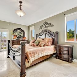 Bedroom Set