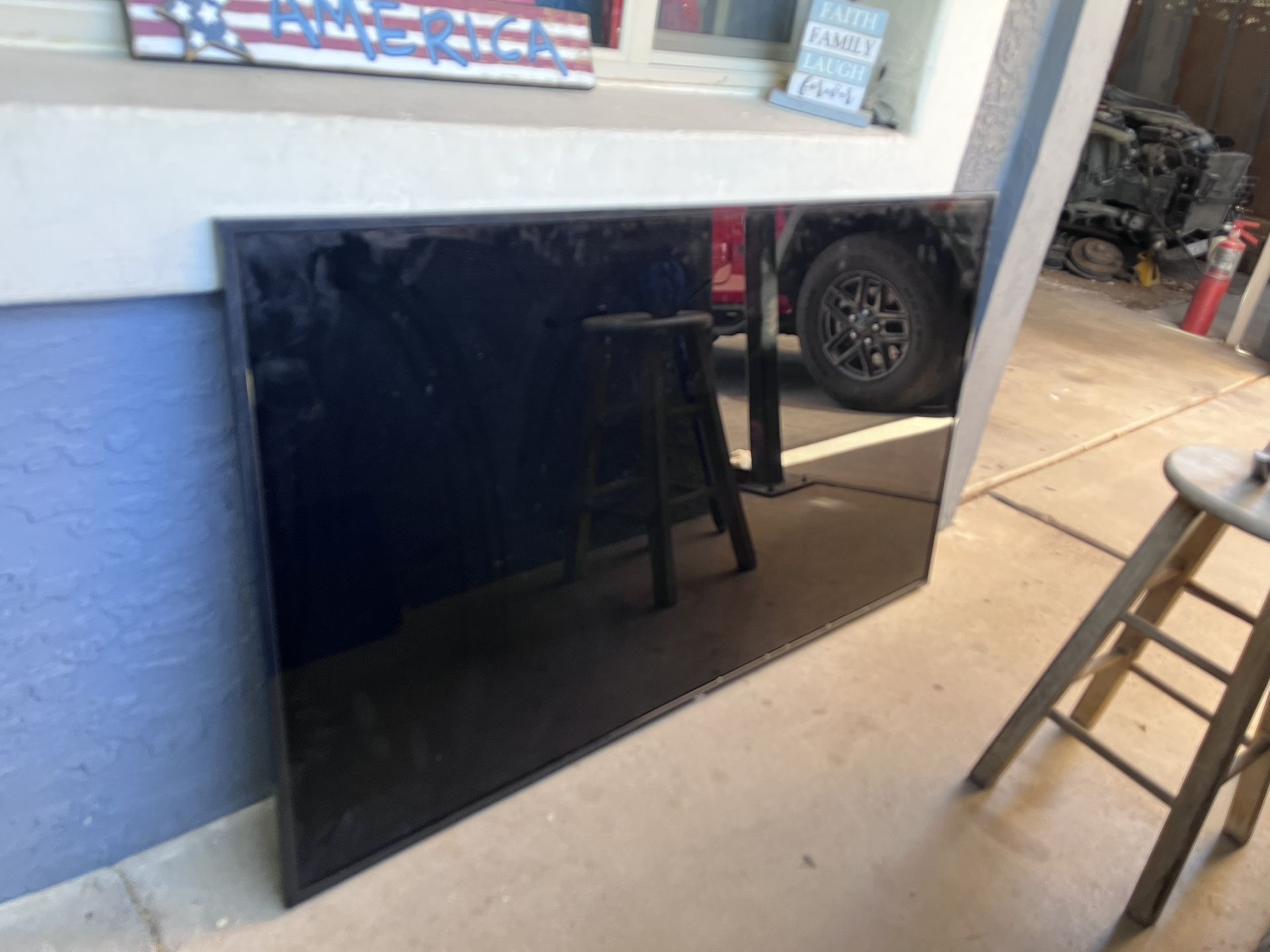 65” Tcl Roku Tv