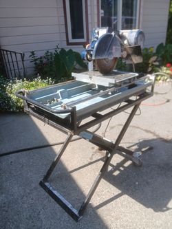Tile wet saw