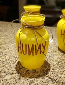 Winnie the pooh "hunny" vases