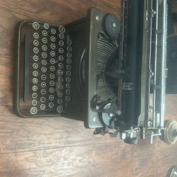 Vintage Smith And Corona Typewriter 