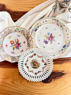 3 plates