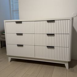 6 Drawers chest 