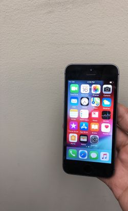iPhone 5s 16GB Factory Unlocked